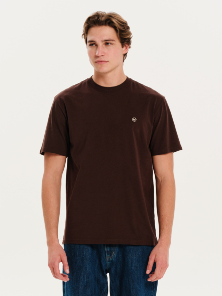 BASEHIT ΑΝΔΡΙΚΟ ΚΟΝΤΟΜΑΝΙΚΟ T-SHIRT ΜΕ ΚΕΝΤΗΤΟ ΛΟΓΟΤΥΠΟ